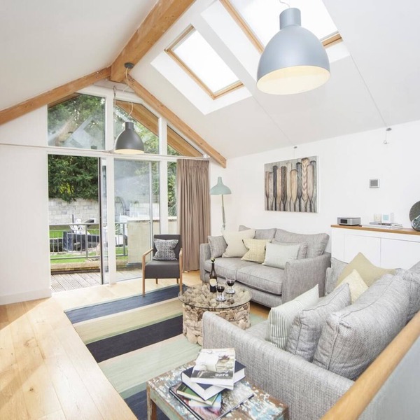 2 Bed in Bath (oc-bhr9)