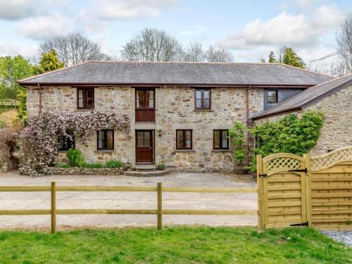 2 Bed in St. Austell oc-82609