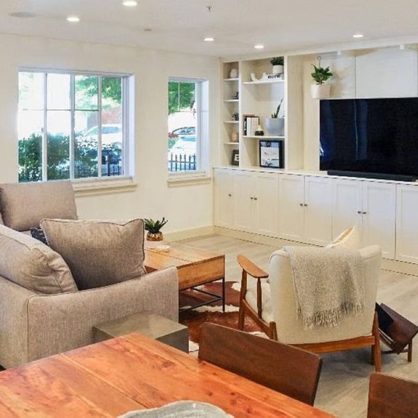 2-bed townhome w/AC in the Heart of Ballad, walkable to shops and restaurants!