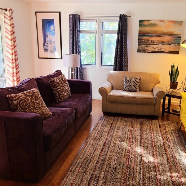 2 bedroom 2 bath West Beach private laundry