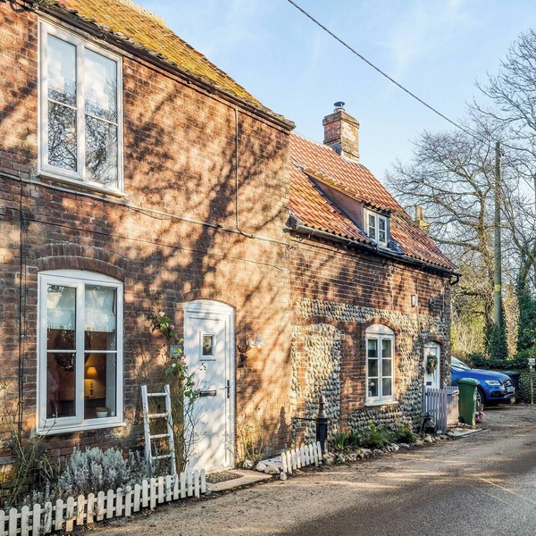 2 bedroom accommodation in Baconsthorpe, near Holt