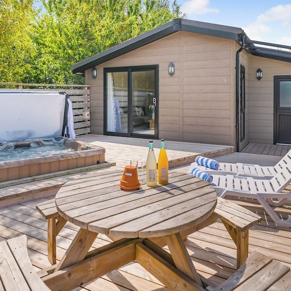 2 bedroom accommodation in Cannington