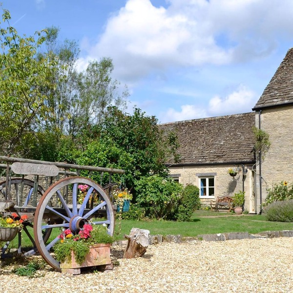 2 bedroom accommodation in Tarlton, Cirencester