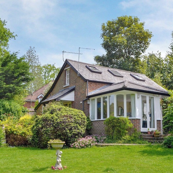 2 bedroom accommodation in Chilworth, near Southampton