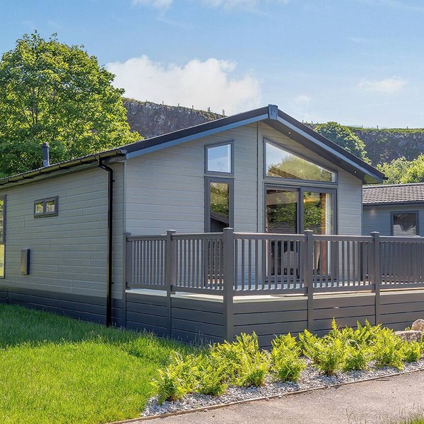 2 bedroom accommodation in Ashbourne