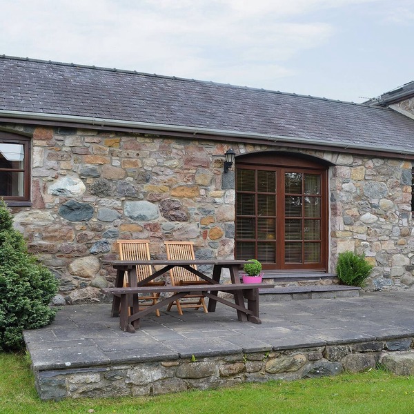 2 bedroom accommodation in Caernarfon