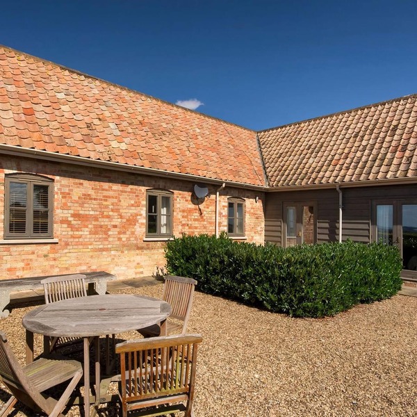 2 bedroom accommodation in Clopton, near Kettering