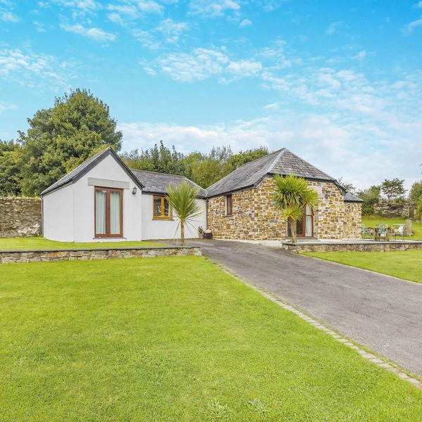 2 bedroom accommodation in Tresmeer, near Launceston