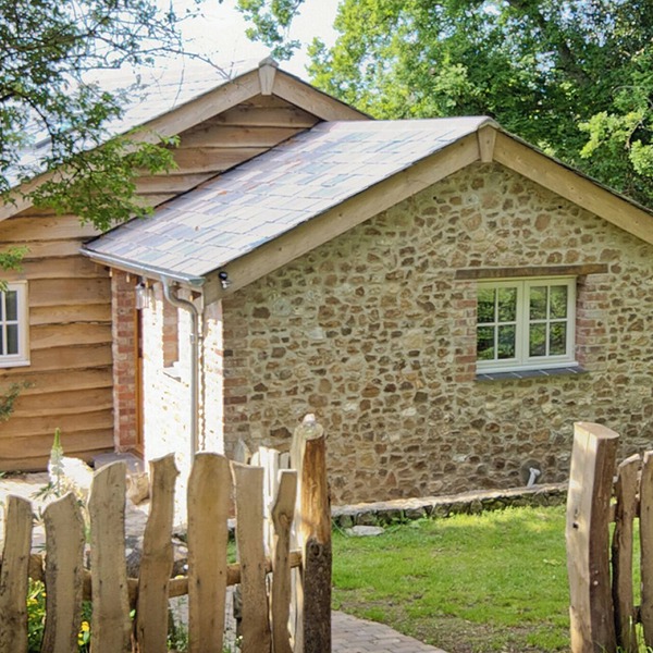 2 bedroom accommodation in Axminster, near Lyme Regis