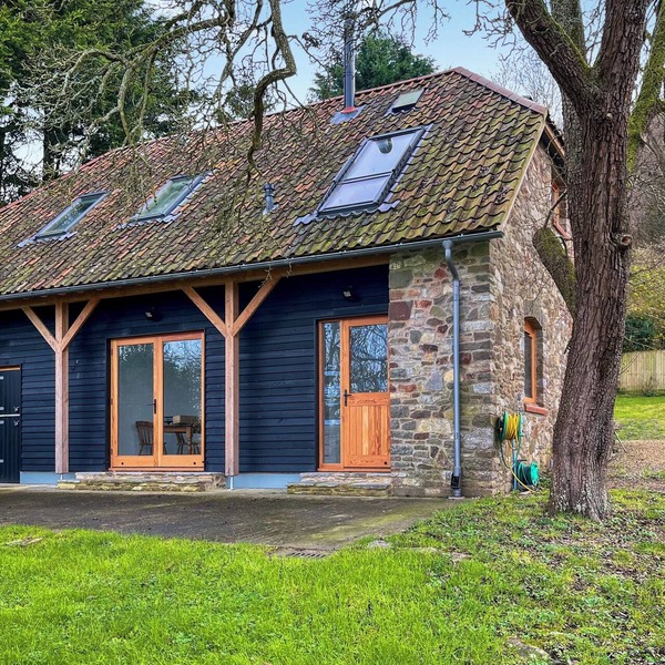 2 bedroom accommodation in Clevedon