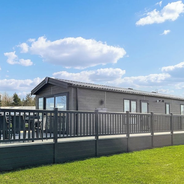 2 bedroom accommodation in Pershore