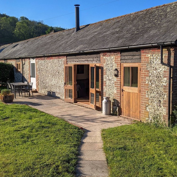 2 bedroom accommodation in Compton, near Chichester