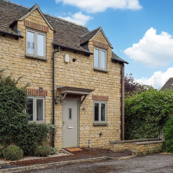2 bedroom accommodation in Eynsham