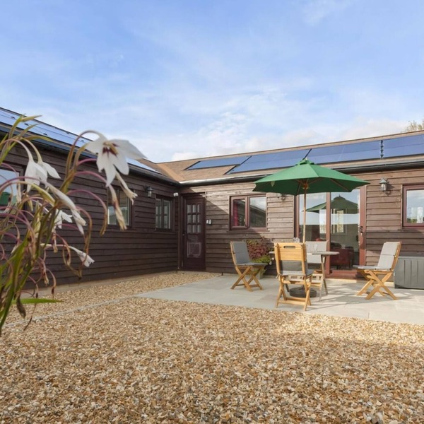 2 bedroom accommodation in Wool, near Wareham