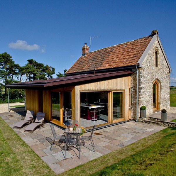 2 bedroom accommodation in Chard