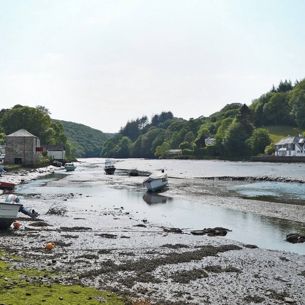2 bedroom accommodation in Lerryn