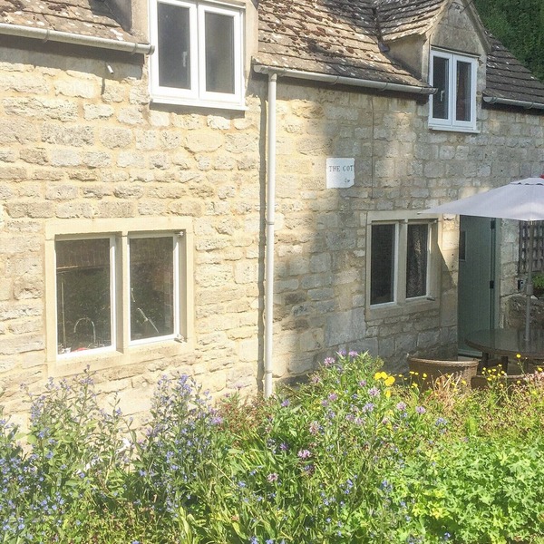 2 bedroom accommodation in Bussage, near Cirencester