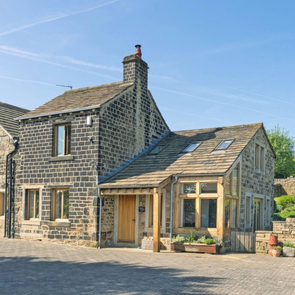 2 bedroom accommodation in Luddendenfoot, near Hebden Bridge