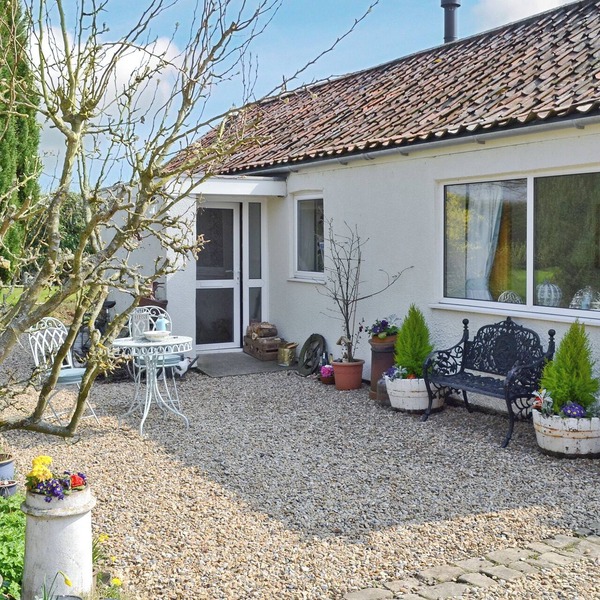 2 bedroom accommodation in Stillington, near York