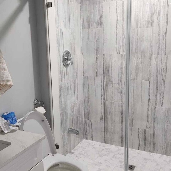 2 Bedroom Apartment - A Full space with access to backyard, patio, and firepit