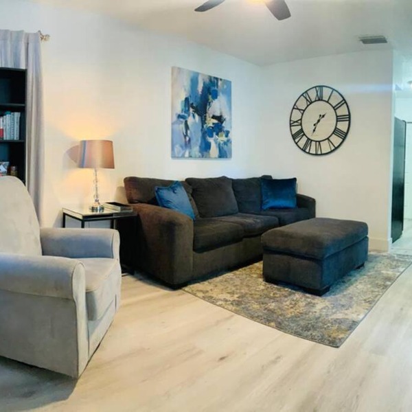 2 Bedroom Apartment - Perfect for Long Term Stays