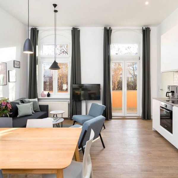 2-Bedroom Apartment (80sqm) with a balcony(4)