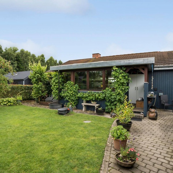 2 bedroom nice home in Juelsminde