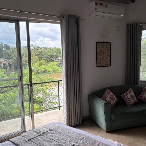 2-bedroom riverside first floor apartment in beautiful Kandy with AC, WiFi