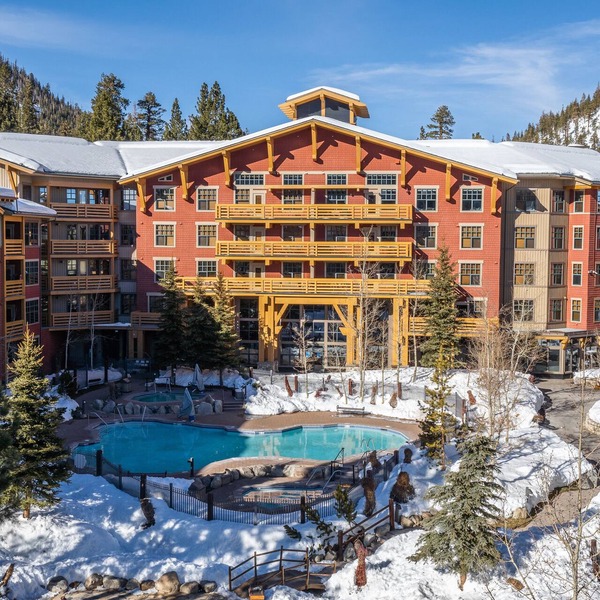2 BR 2BA Luxury Condo in The Village Lodge, Grand Sierra Lodge, STEPS to Gondola