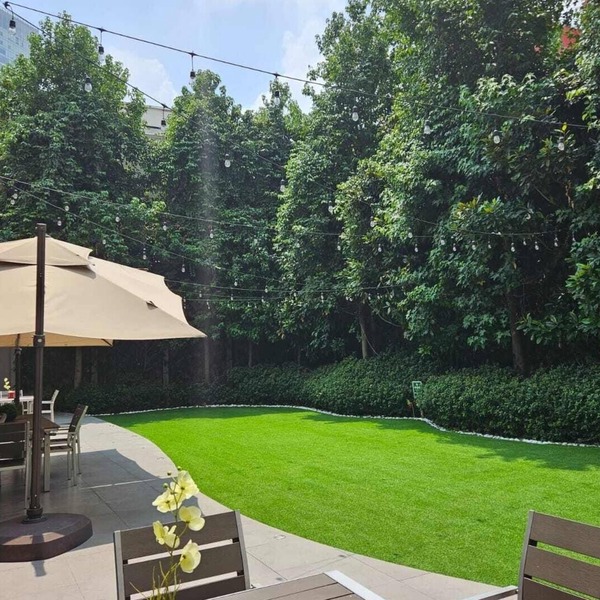 2 Comfortable Units! Steps from Art & History Museums, Parking Onsite
