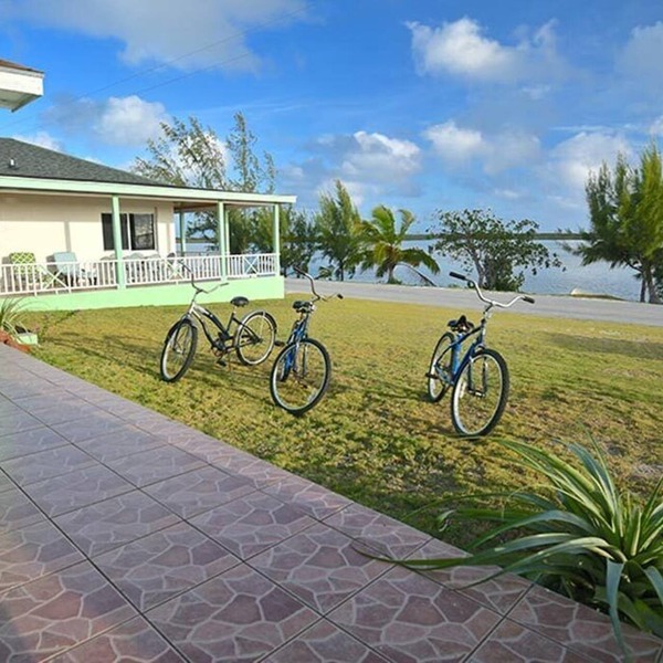2 Double Bedroom, Chester's Highway Bonefish Lodge