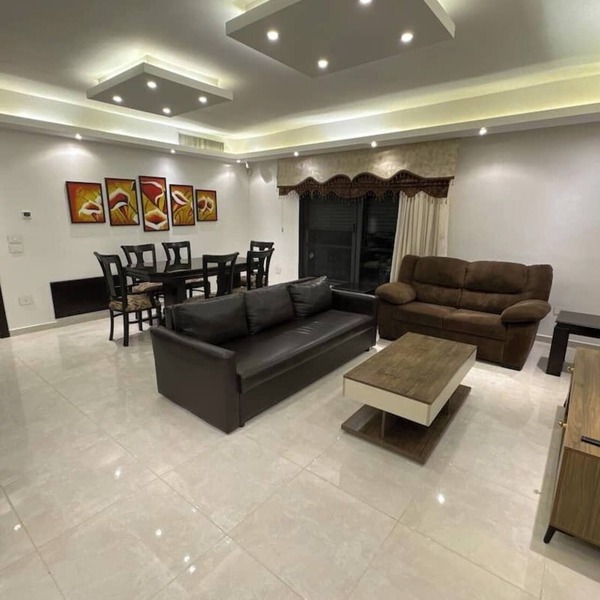 2 En-suite Rooms, Central & Spacious