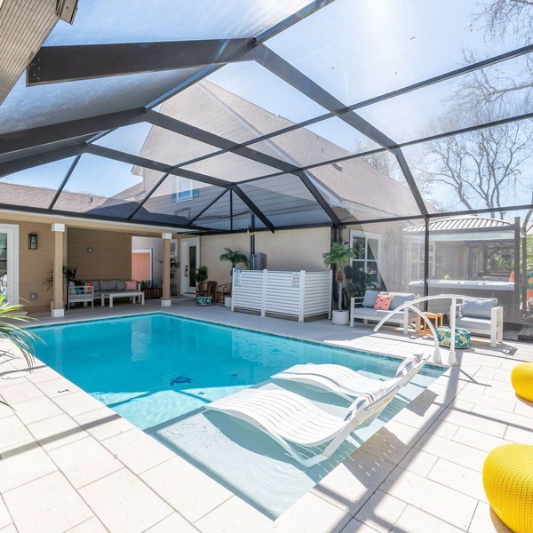 2 LUX homes-1 PERFECT location -14BD/10BA-Heated Pool-WALK to beach-10 min to DT