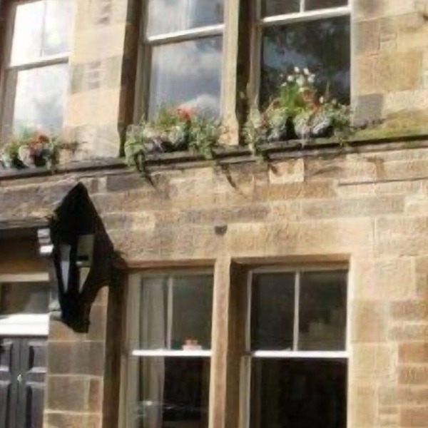 2 Mins Walk from Edinburgh's Best Beach!