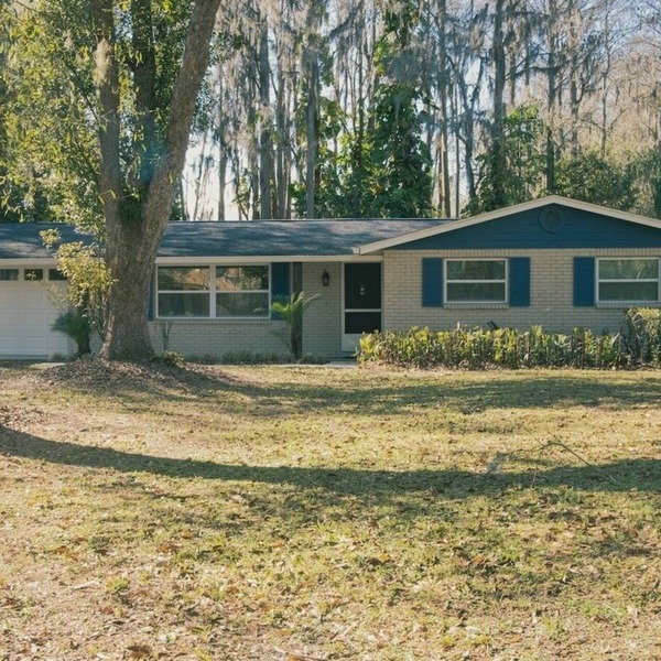 2 separate homes, each 3-bed 2 bath one on Lake and are only a 5-min. car ride.