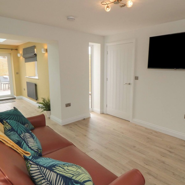 2 Staveley Cottages