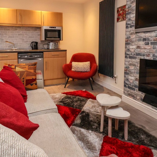2 Stoneleigh Cottage