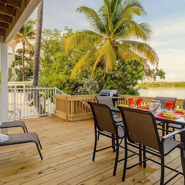 2-Story Waterfront Condo near Old Town + Pool and Boat Slip, Available Monthly