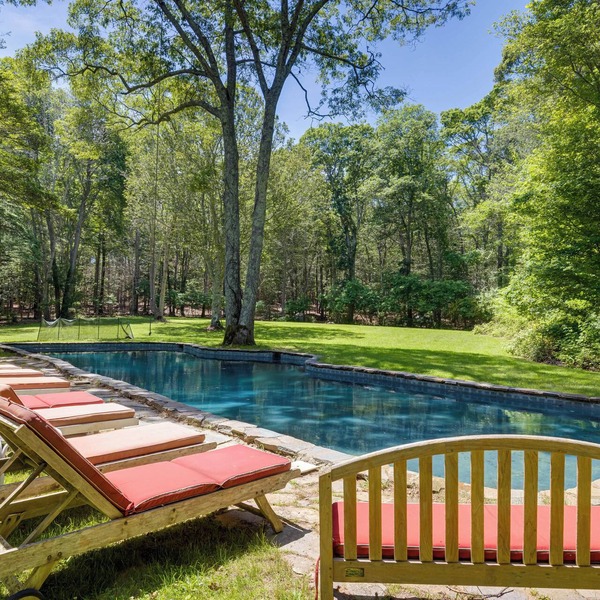 20-Acre Hamptons Nature Escape w/Hot Tub & Pool