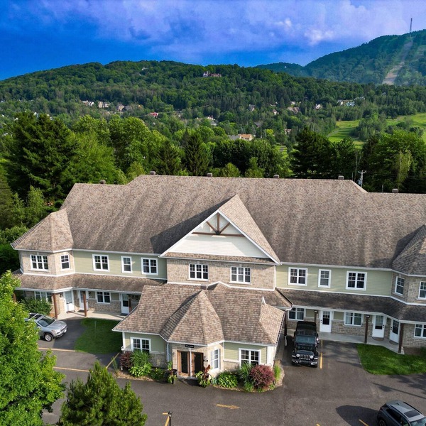 201 Champlain Bromont condo with CITQ mountain view # 248253