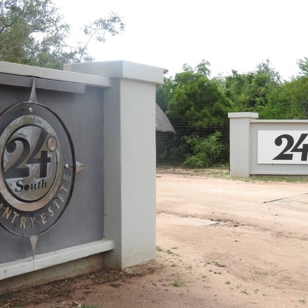 24 Degrees Self-Catering