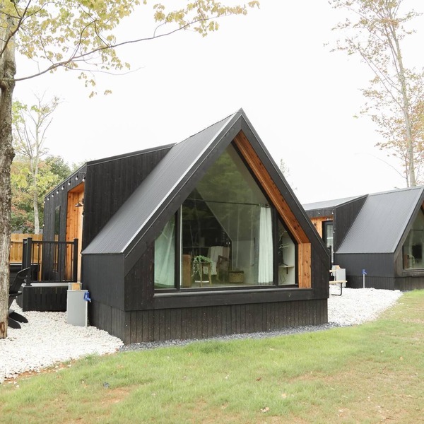 26 Modern Tiny Home w/Hot Tub! - Modern Tiny Home w/Hot Tub!