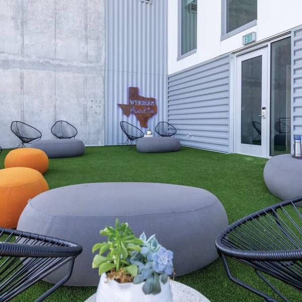 2BD Suite - Downtown Austin Resort Perfect for Families!