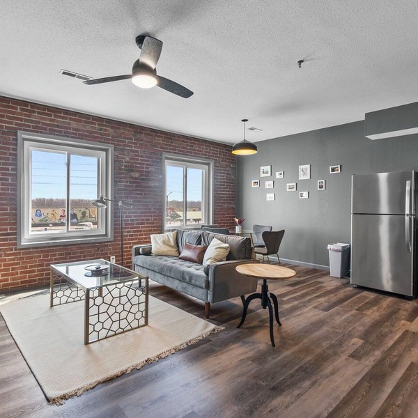 2Bdrm Stay in Downtown Cape, Walkable, Laundry