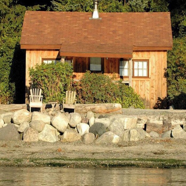 2BR Beachfront Cabin on west-facing beach with sunsets!