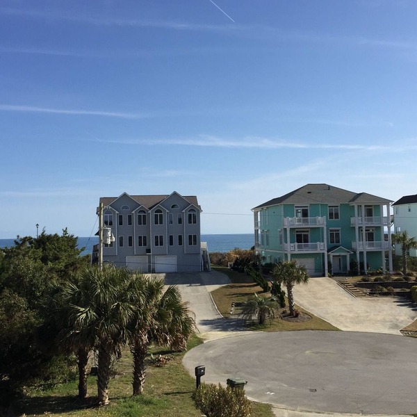 2nd ROW EASY beach access 1/2 block Ocean View + EV charger
