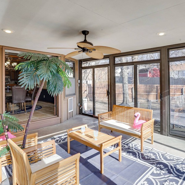 3,000-sq-ft Group Getaway w/Pool Near Kansas City