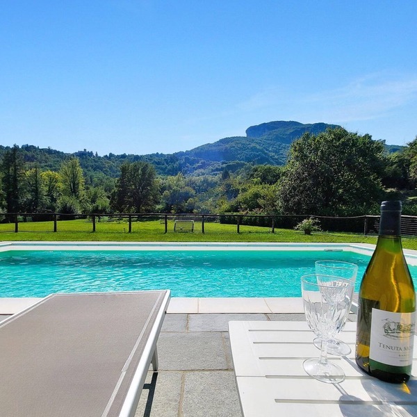 3 bed 2 bath house, private pool, wonderful gardens, walk restaurant, WIFI