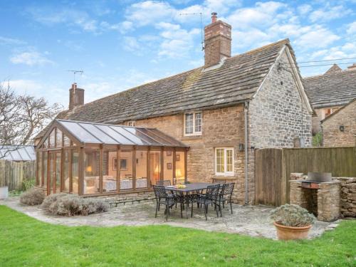 3 Bed in Corfe Castle oc-ic002