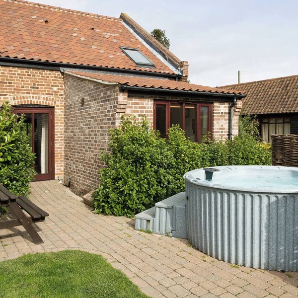 3 bedroom accommodation in Catfield